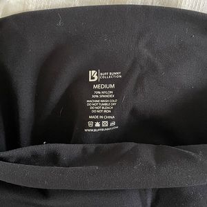 Spicy Leggings in Onyx BuffBunny